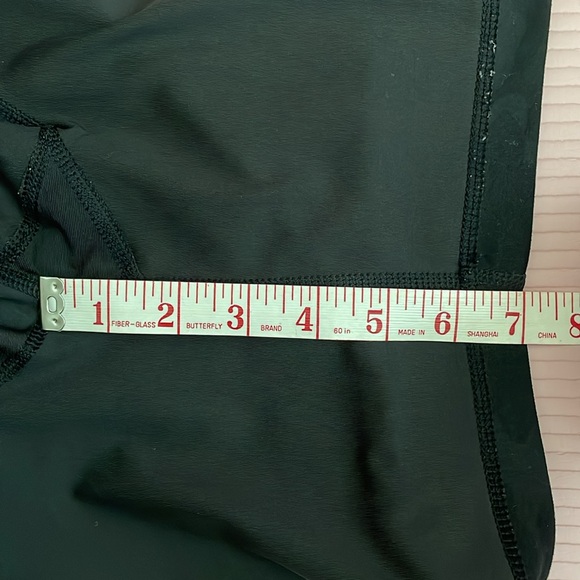 Yogalicious Lux Bike Shorts - Picture 4 of 4